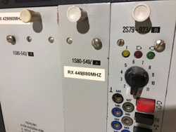 BRG TR401 szintézeres, EPROM-vezérelt URH rádió adó-vevő bázisállomás/átjátszó