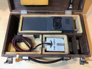 BRG FM05-165 kézi URH adóvevő, kései széria 1974-1988