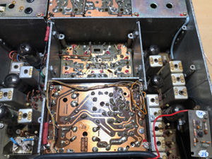 BRG FM10-160 elektroncsöves mobil URH adóvevő, szelektív hívó egység