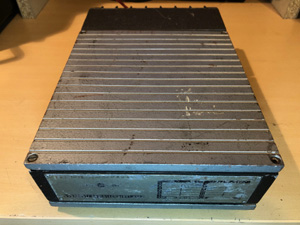 BRG FM10-164 mobil URH adó-vevő, teljesen tranzisztorizált, félvezetős, standard külső kezelős kivitel