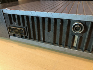 BRG FM10-164 mobil URH adó-vevő, teljesen tranzisztorizált, félvezetős, standard külső kezelős kivitel