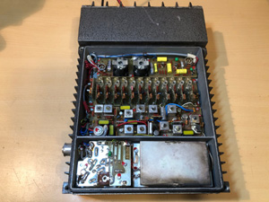 BRG FM10-164 mobil URH adó-vevő, teljesen tranzisztorizált, félvezetős, standard külső kezelős kivitel