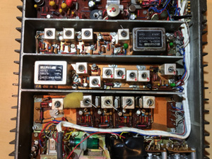 BRG FM10-164 mobil URH adó-vevő, teljesen tranzisztorizált, félvezetős, beépített kezelős, speciáis kivitel