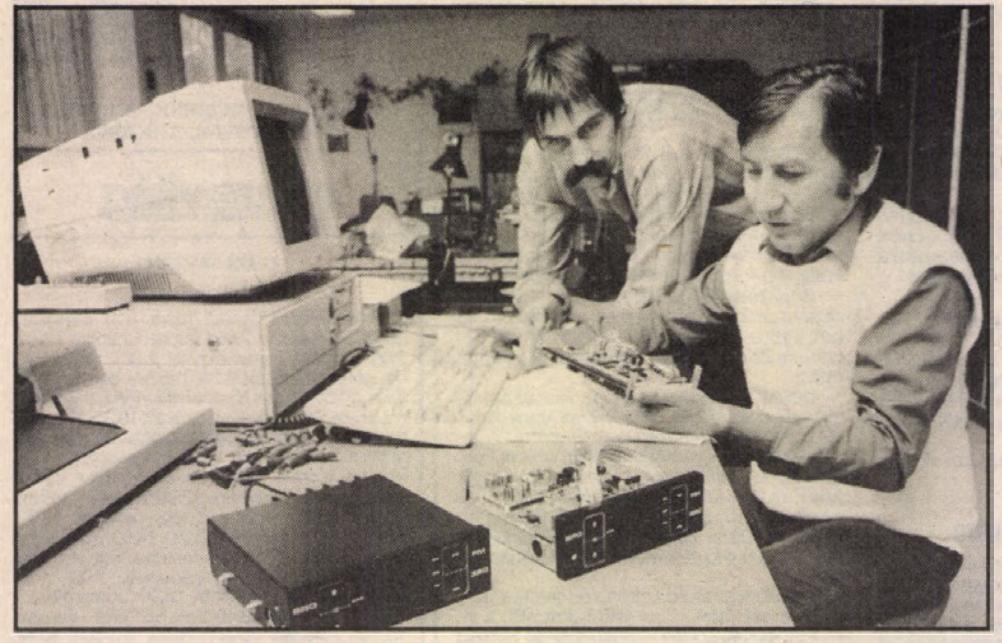 A BRG FM320-160T taxirádió említése a sajtóban, 1988. november 11.