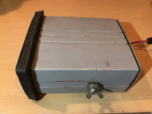 BRG GK303B D-hangú szelektív hívójel adóval ellátott gépkocsi kezelő egység, BM belügyminisztériumi használatra