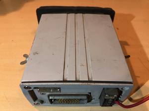 BRG GK303B D-hangú szelektív hívójel adóval ellátott gépkocsi kezelő egység, BM belügyminisztériumi használatra