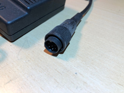 BRG TR321 szintézeres mobil adó-vevő készülék