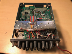 BRG TR331BTS szintézeres mobil URH adó-vevő készülék