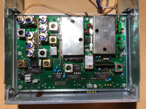 MultiCom Kft. által gyártott MCR2301 adó-vevő a BRG FM301 kiváltására